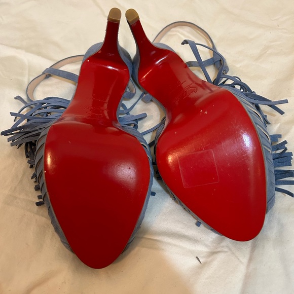 NWOB Christian Louboutin suede fringe t-stap sandals - Picture 9 of 9